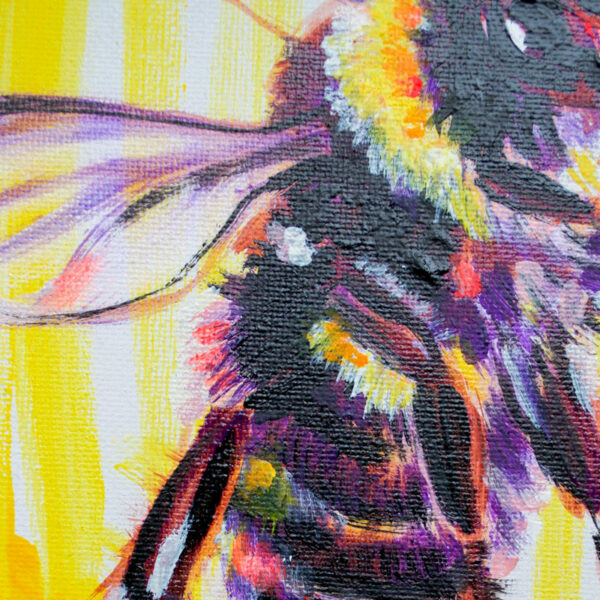 painting of a bumblebee - detail